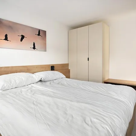 Aparthouse Haas41 - Apartment
