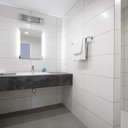 Appartement Aparthouse Haas41 - *